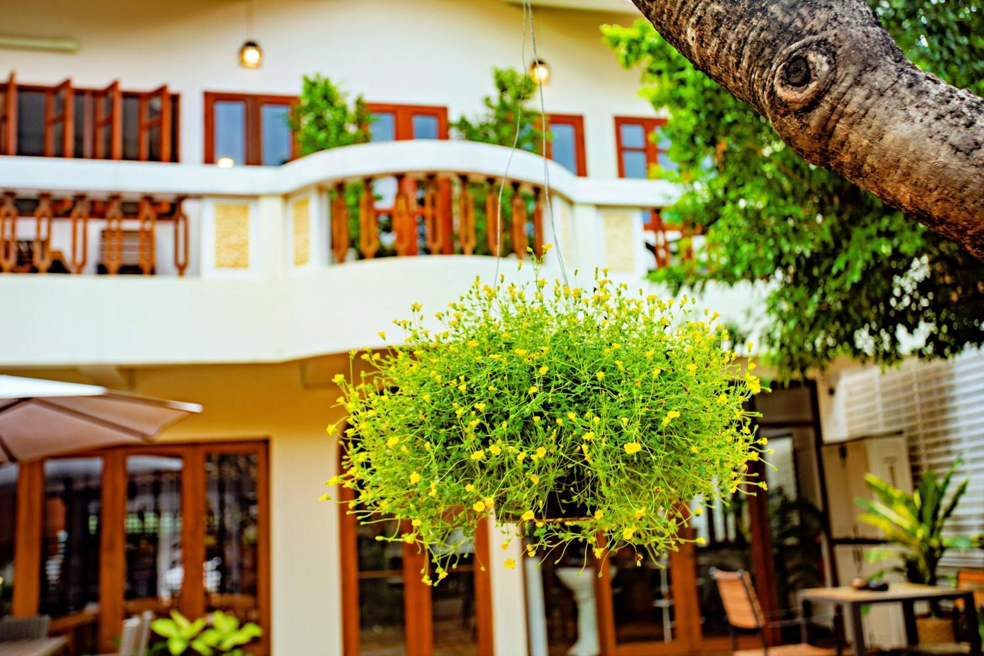 Art House Old City Чиангмай Экстерьер фото